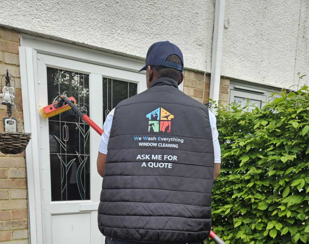 window cleaning in hartley wintney